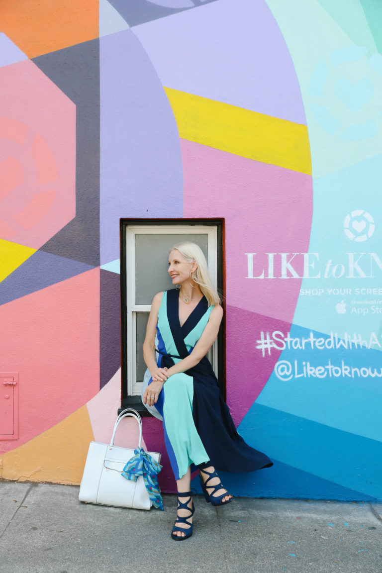 LIKEtoKNOW.it Wall in San Francisco (& Link Up) - Fashion Should Be Fun