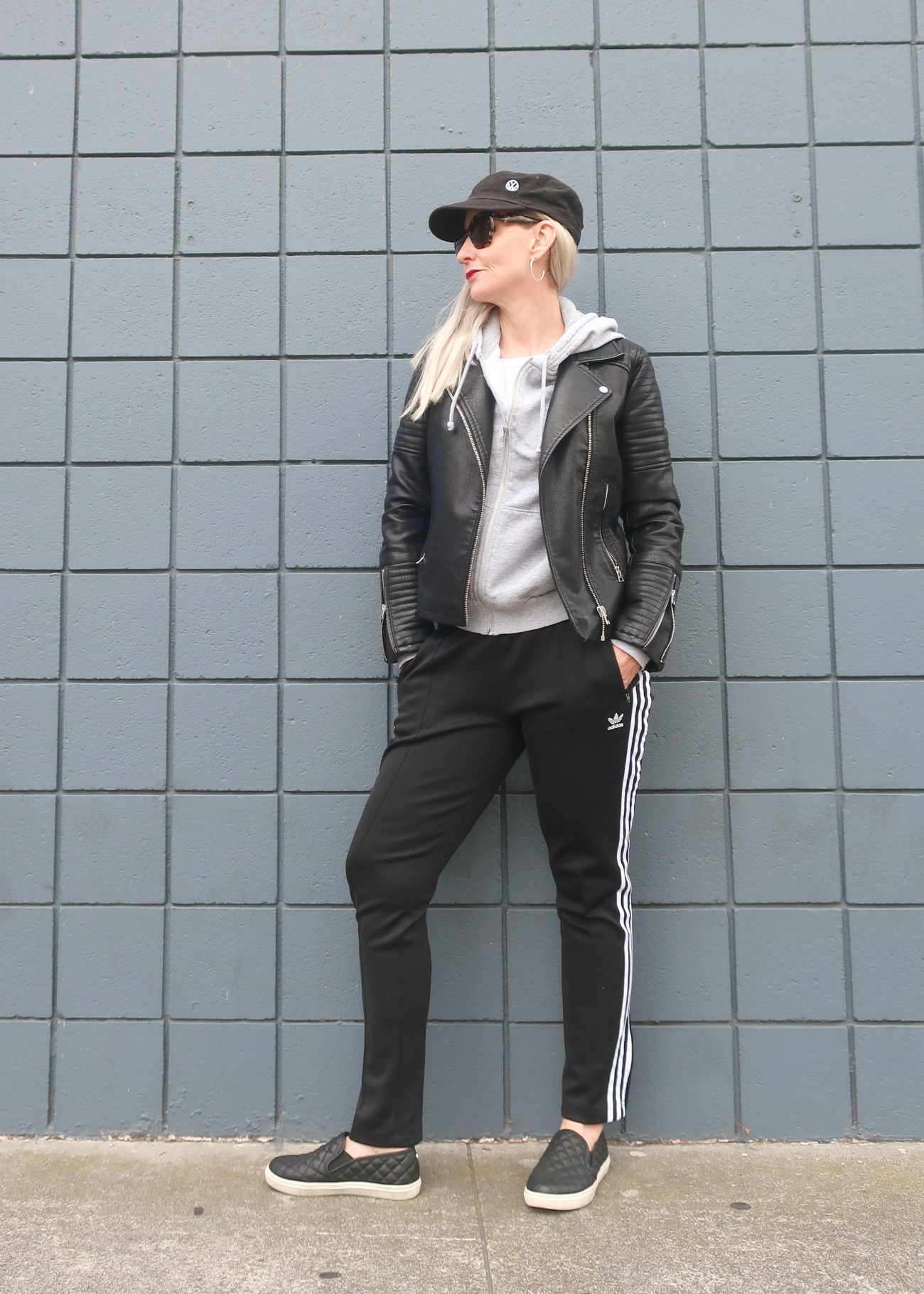 cool athleisure street style over 40