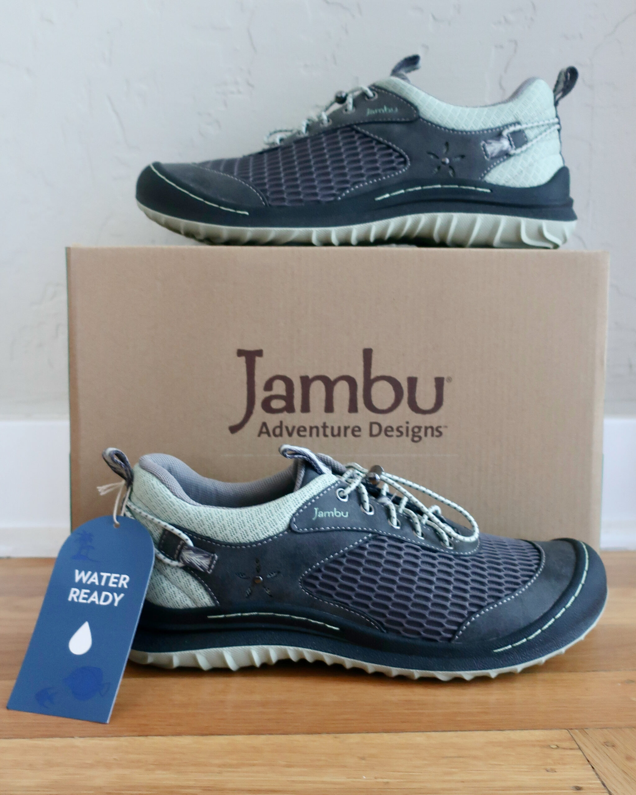 Review of Jambu's Sunset Sneakers